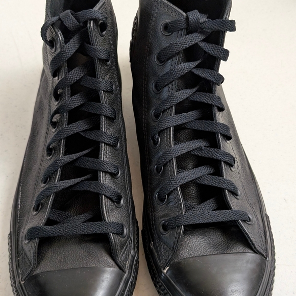 Converse Chuck Taylor Shoes All Star HighTop Black Leather 135251C Mens Size 11 - Picture 11 of 12
